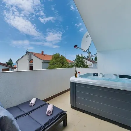 'gega' Xxl Zadar