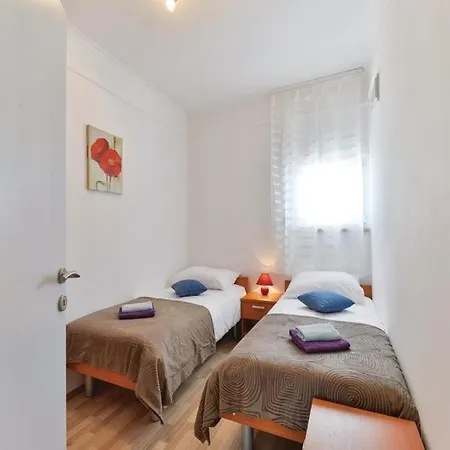 Vila 'gega' Xxl *
