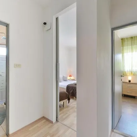 'gega' Xxl Vila
